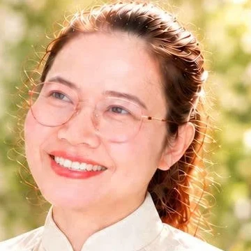 Chị Hoàng Đào